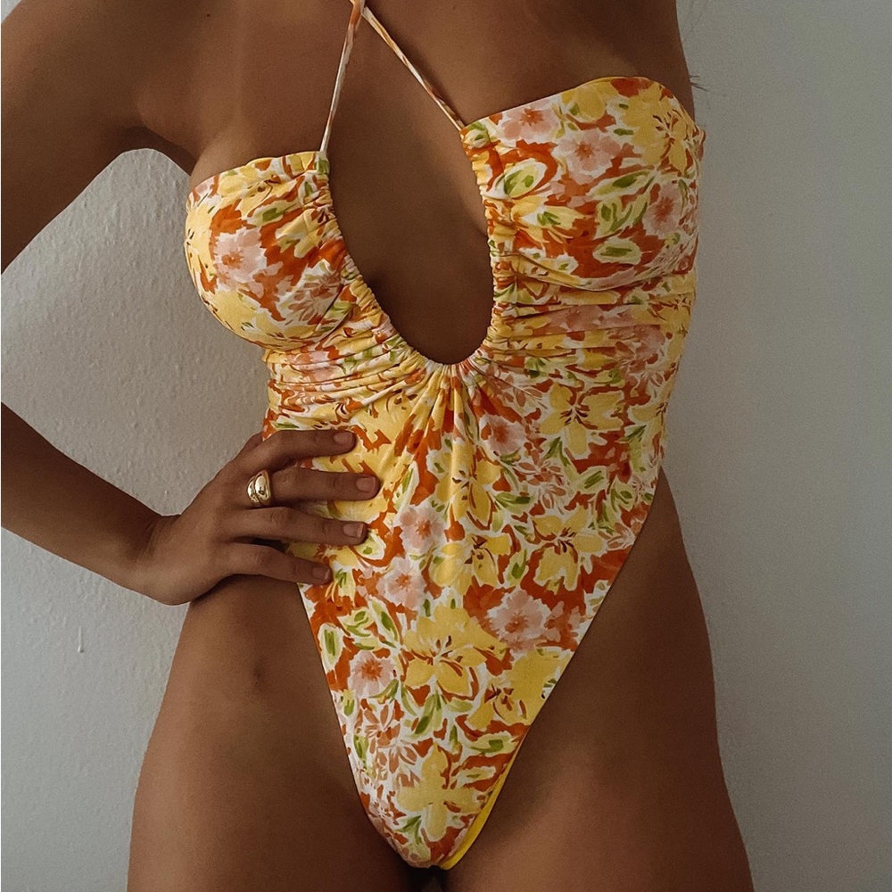 SIZE 8 Princess Polly Fern One Piece Yellow Multi Swimsuit
